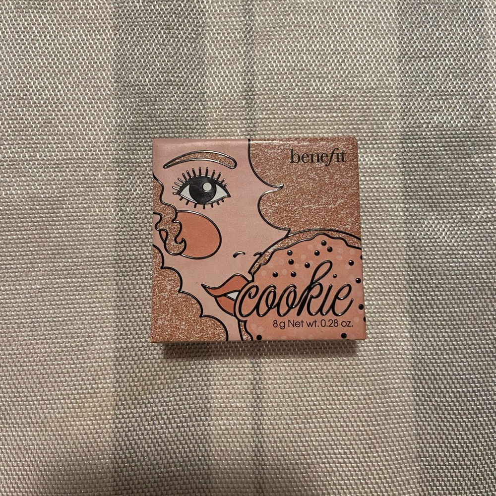 Benefit Cookie Golden Pearl Highlighter